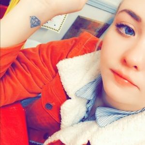 Meet your Posher, Brianna